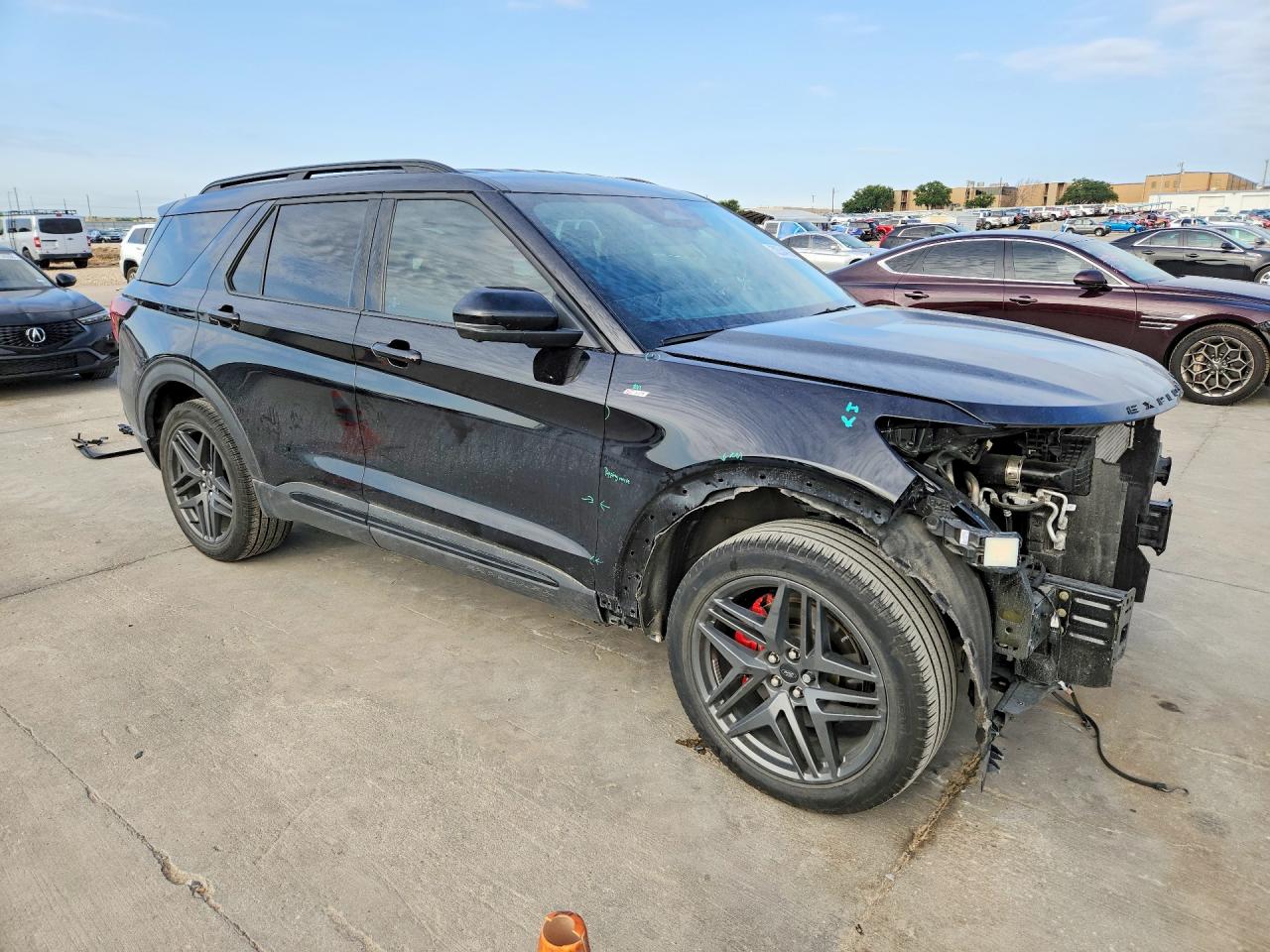 2025 FORD EXPLORER ST-LINE photo 7