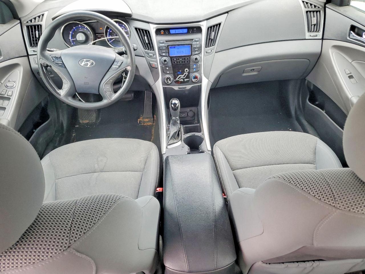 2013 HYUNDAI SONATA GLS photo 22