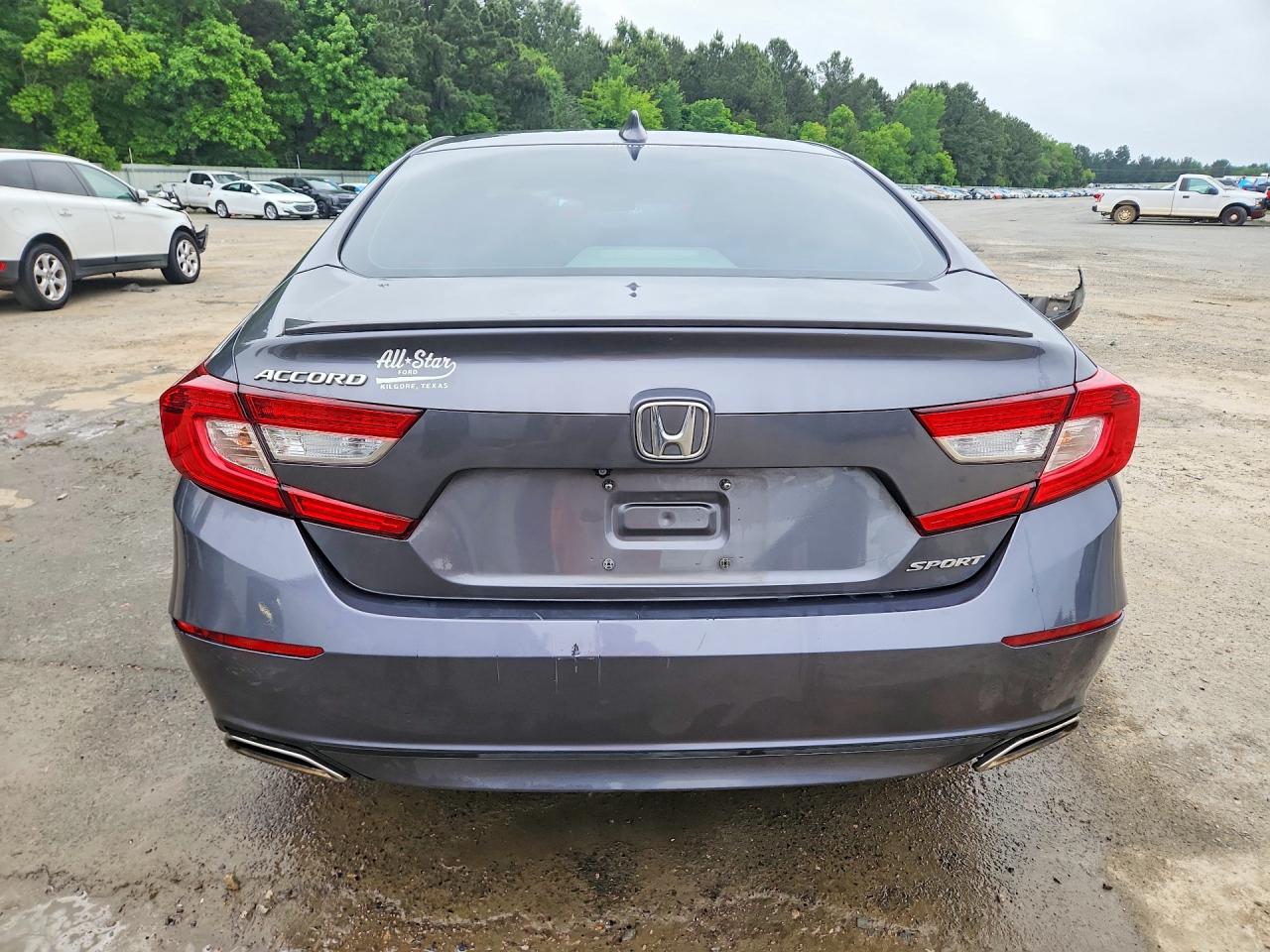 2018 HONDA ACCORD SPORT photo 16