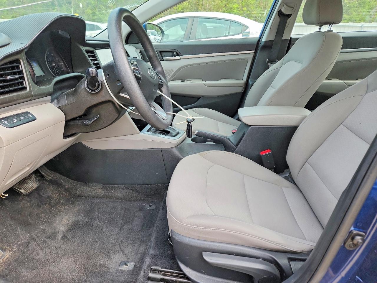 2020 HYUNDAI ELANTRA SEL photo 13