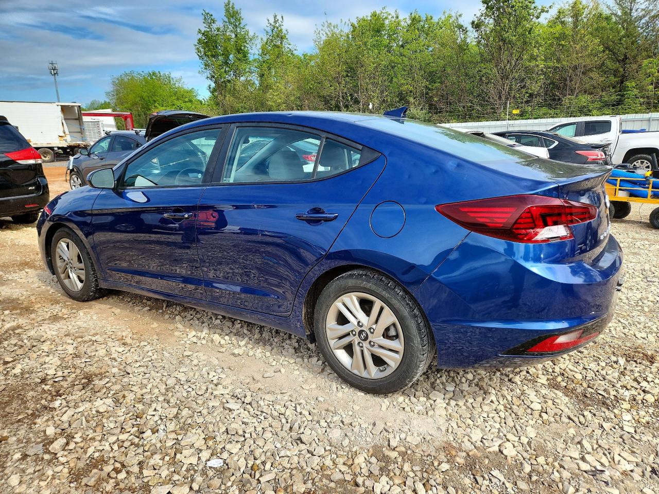 2020 HYUNDAI ELANTRA SEL photo 3