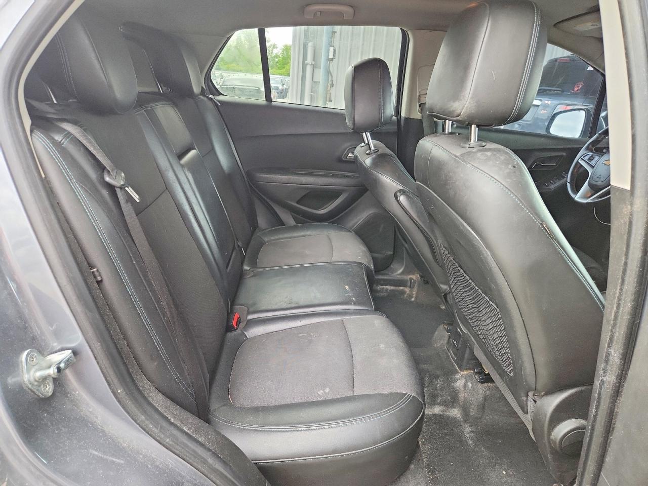 2015 CHEVROLET TRAX 1LT photo 11