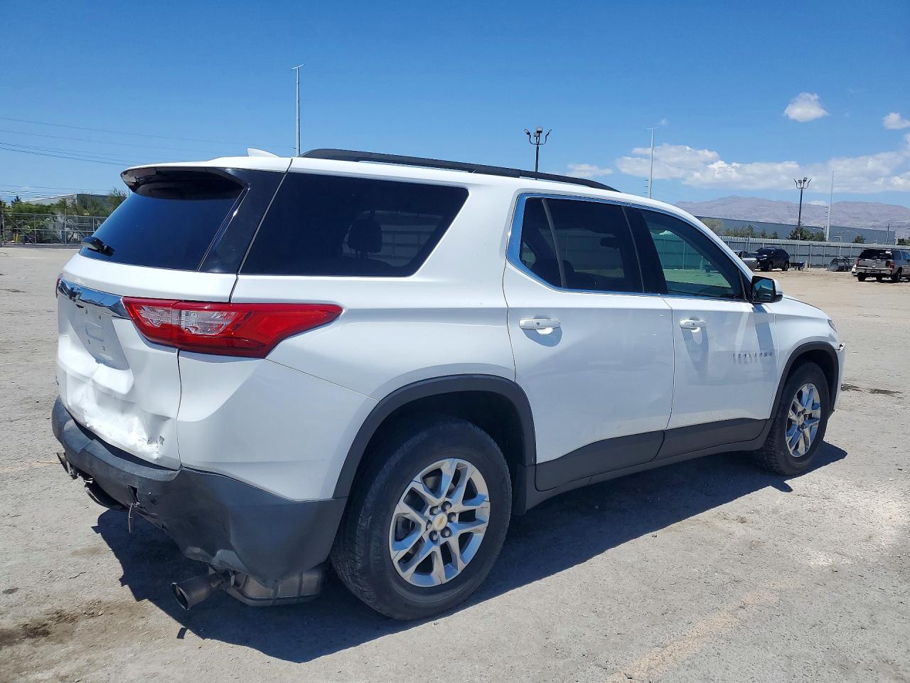 2020 CHEVROLET TRAVERSE LT photo 5