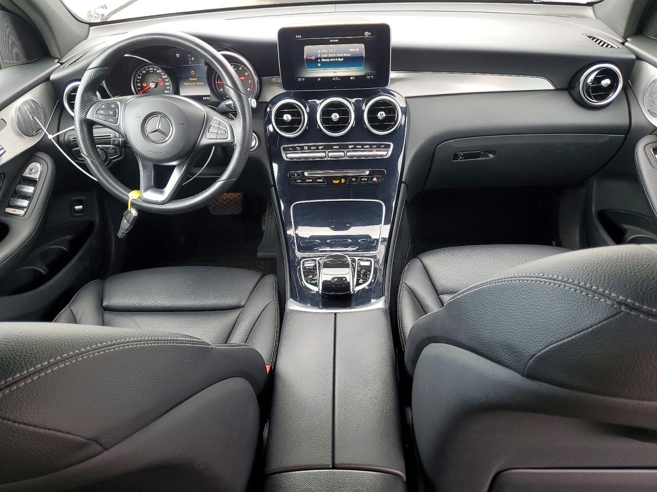 2017 MERCEDES-BENZ GLC 300 photo 15