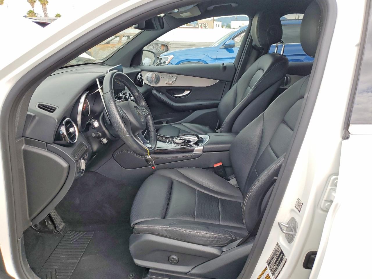 2017 MERCEDES-BENZ GLC 300 photo 13