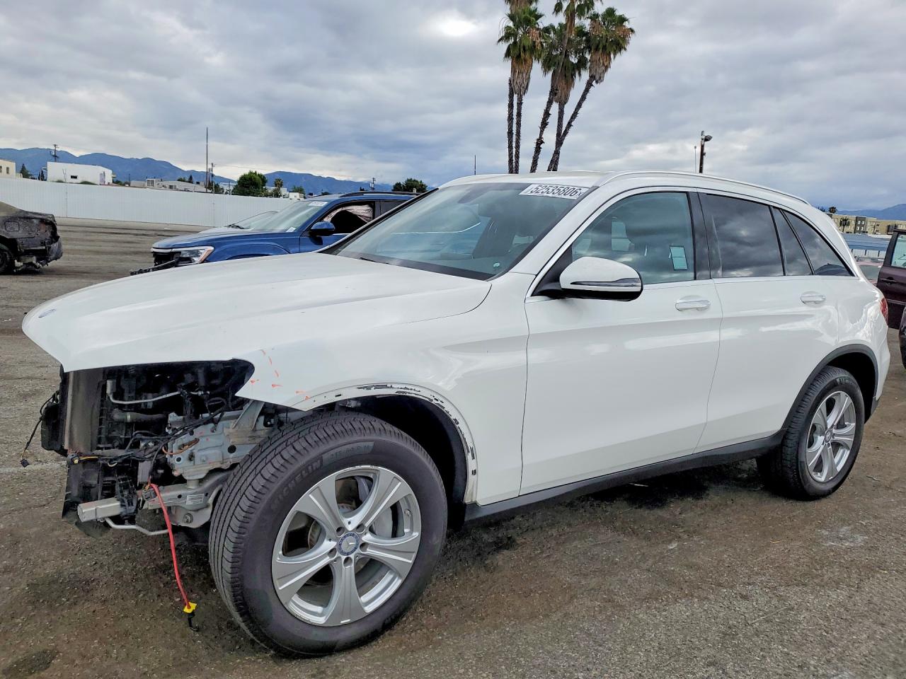 2017 MERCEDES-BENZ GLC