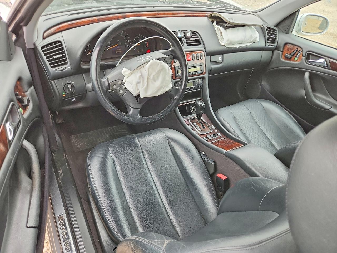 2001 MERCEDES-BENZ CLK 320 photo 15