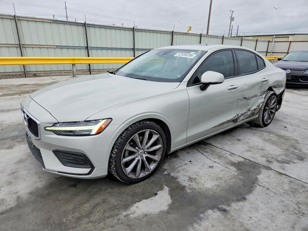 2020 VOLVO S60