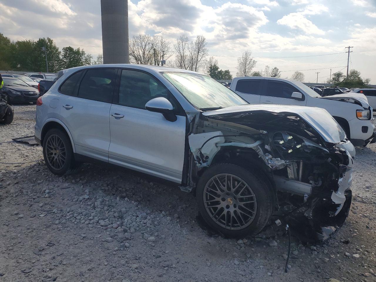 2017 PORSCHE CAYENNE photo 7