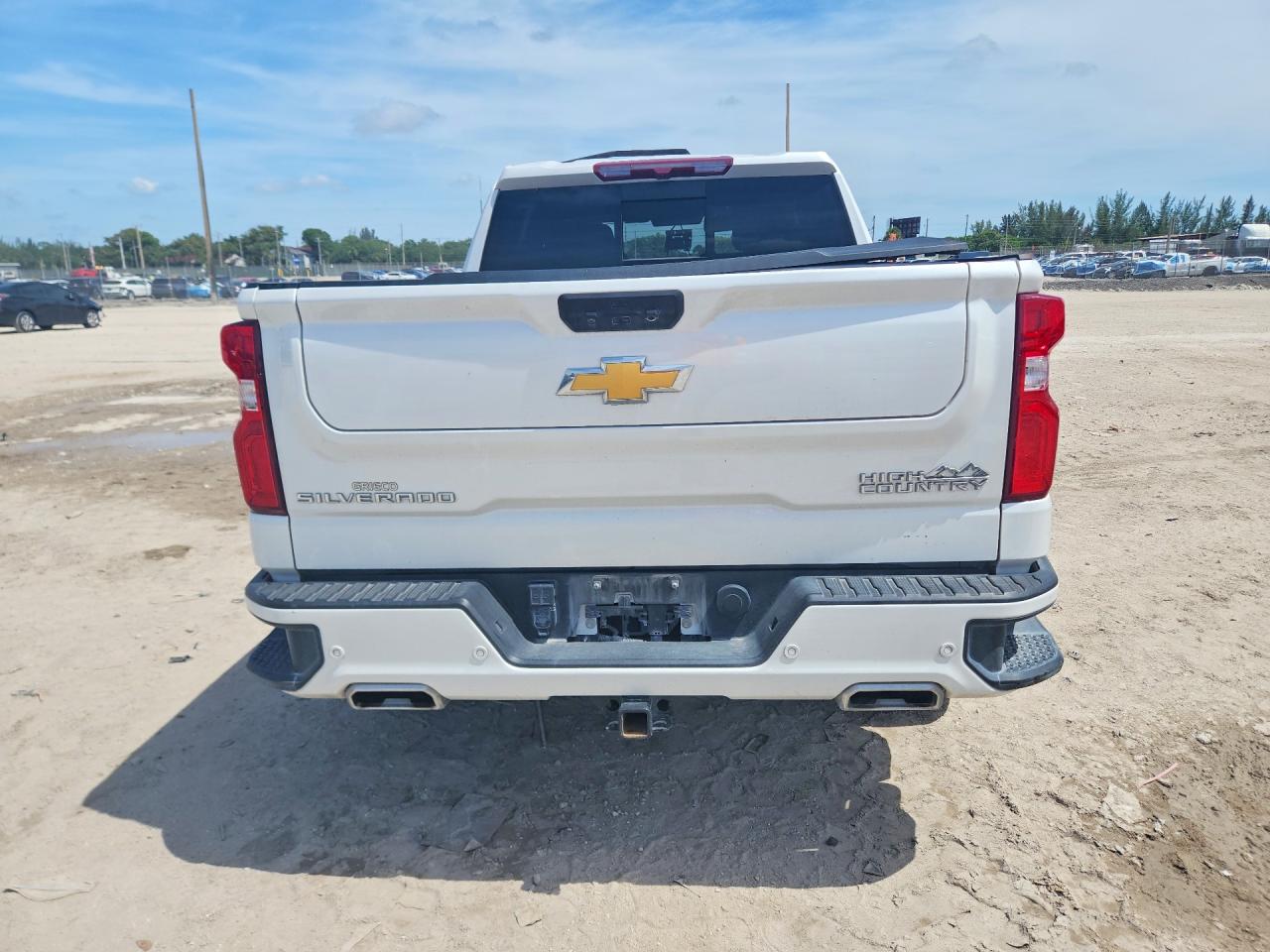 2024 CHEVROLET SILVERADO K1500 HIGH COUNTRY photo 11