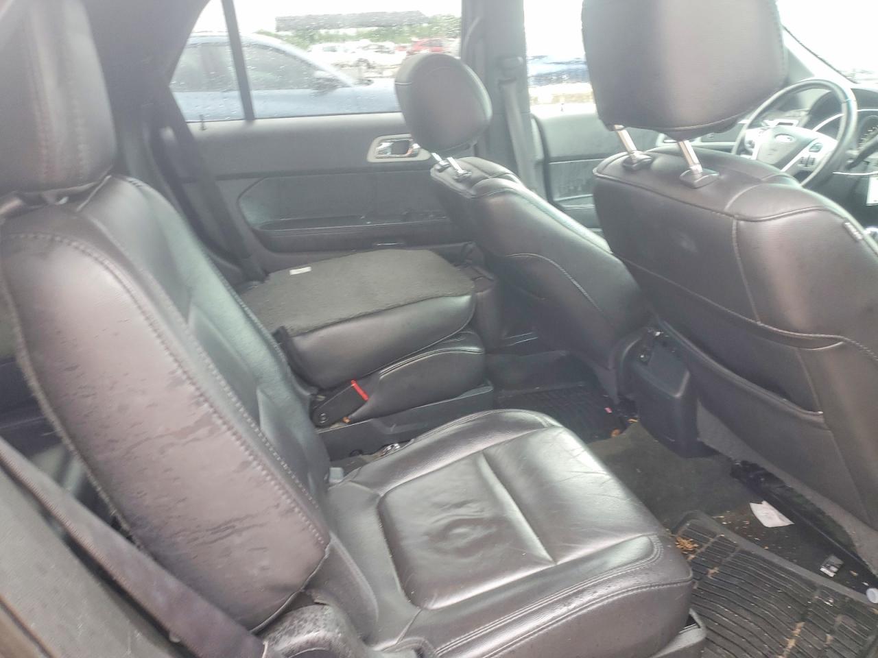 2014 FORD EXPLORER XLT photo 31