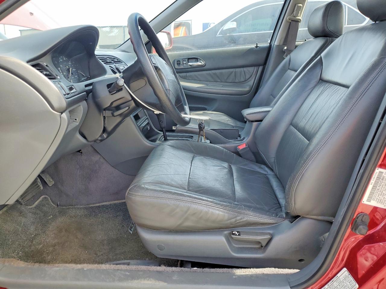 1994 HONDA ACCORD LX photo 13