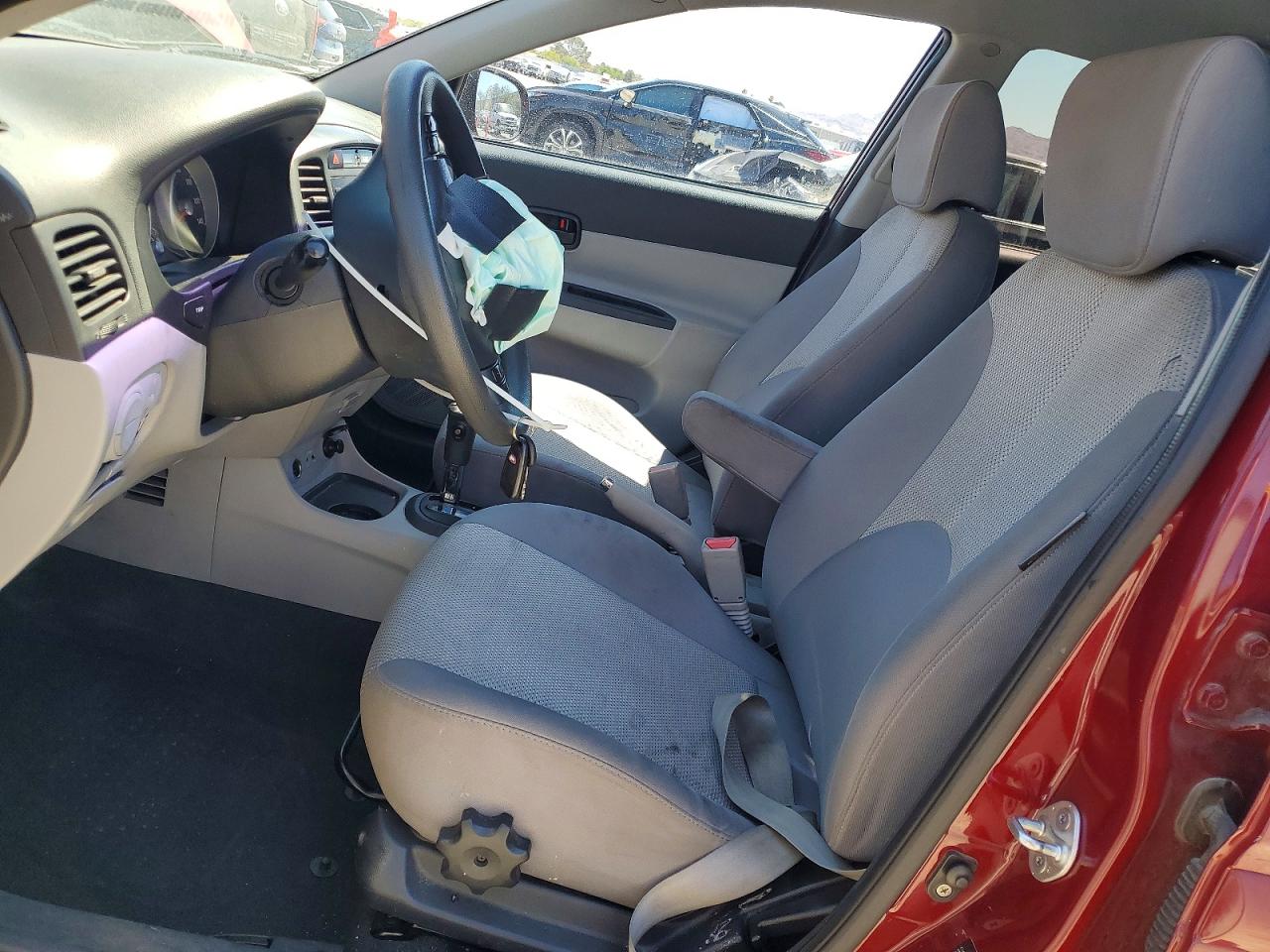 2010 HYUNDAI ACCENT GLS photo 13