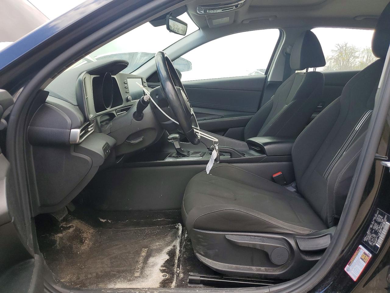 2021 HYUNDAI ELANTRA SEL photo 13