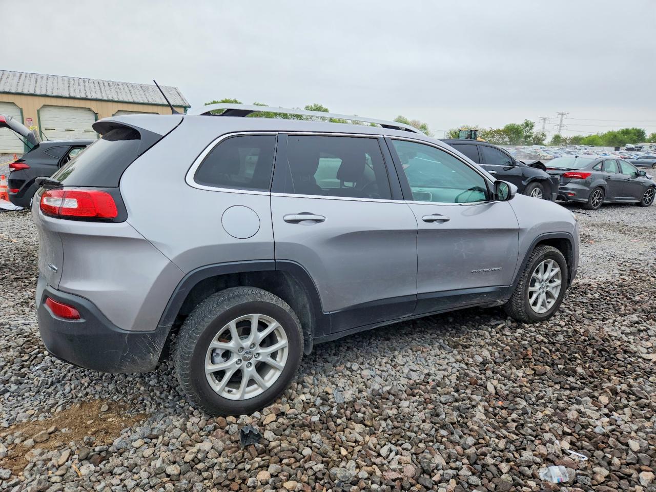 2018 JEEP CHEROKEE LATITUDE photo 5