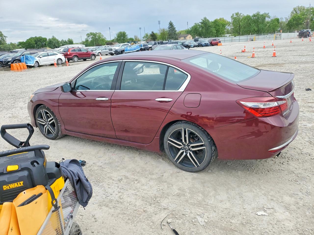 2016 HONDA ACCORD SPORT photo 3