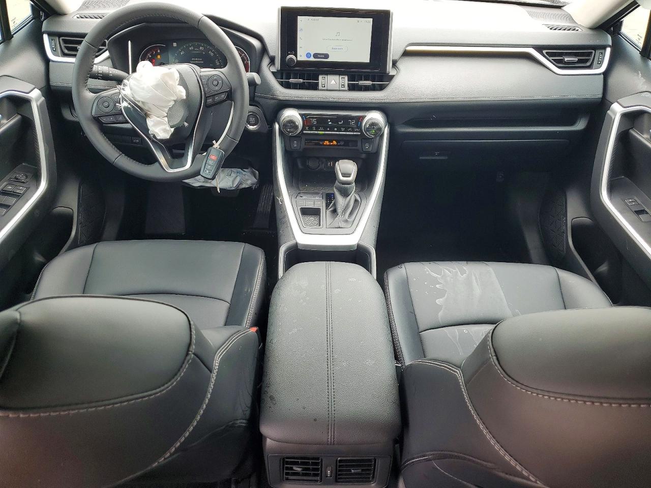 2025 TOYOTA RAV4 XLE PREMIUM photo 22