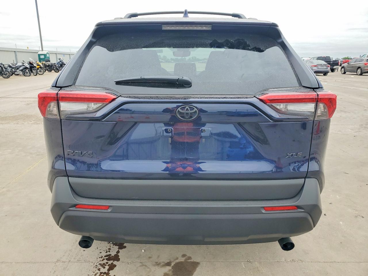 2025 TOYOTA RAV4 XLE PREMIUM photo 16