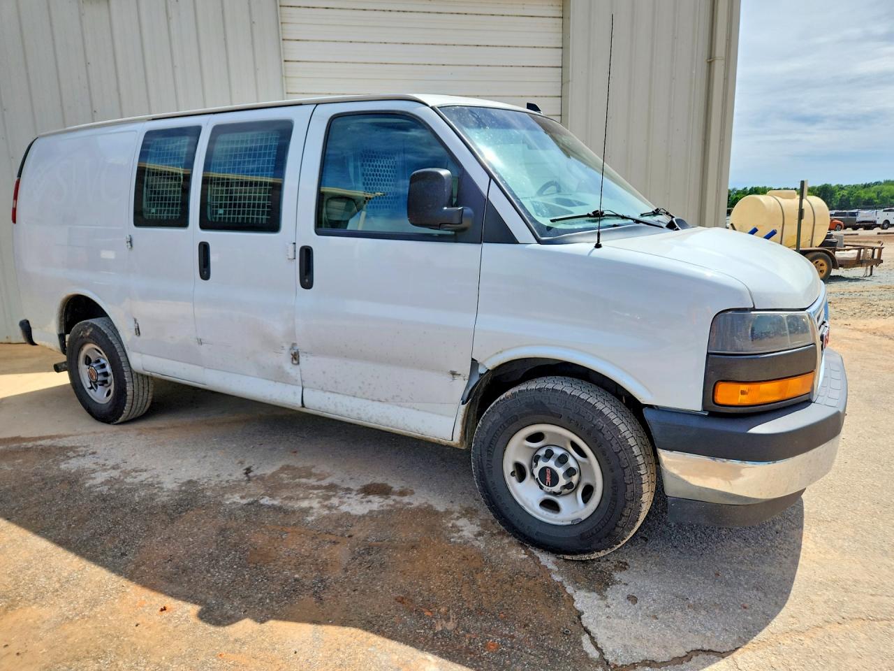 2019 GMC SAVANA G2500 photo 4