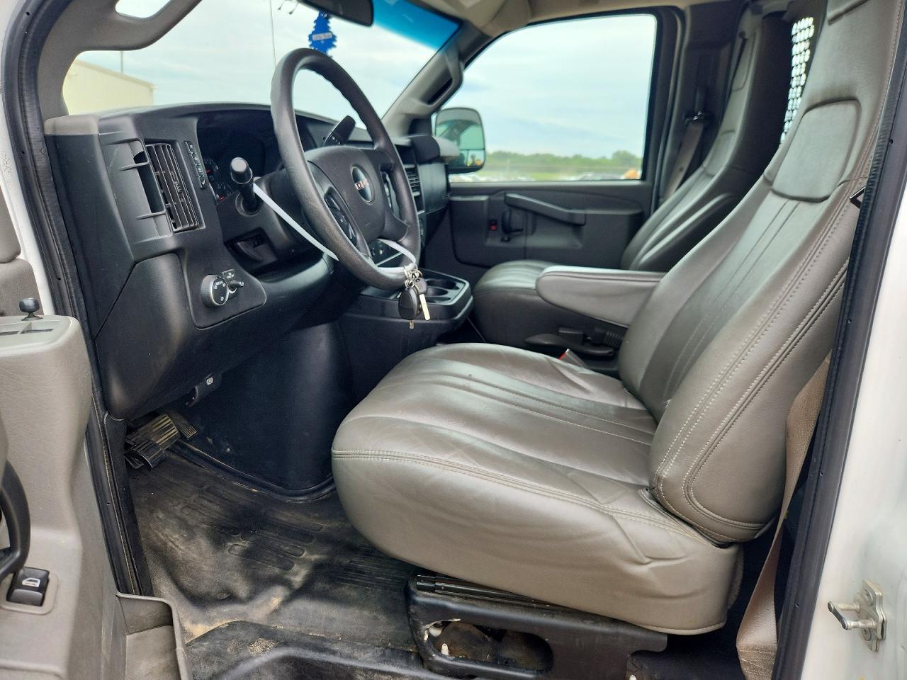 2019 GMC SAVANA G2500 photo 7
