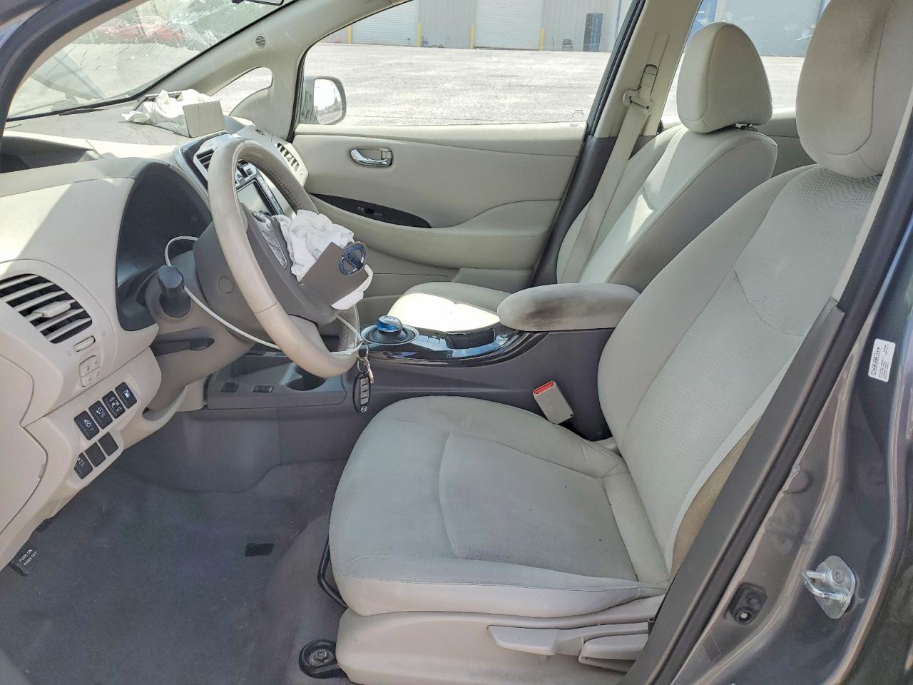 2017 NISSAN LEAF SV photo 7