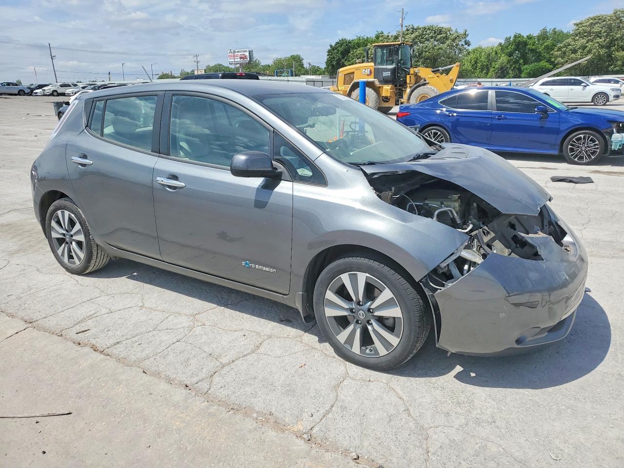2017 NISSAN LEAF SV photo 4