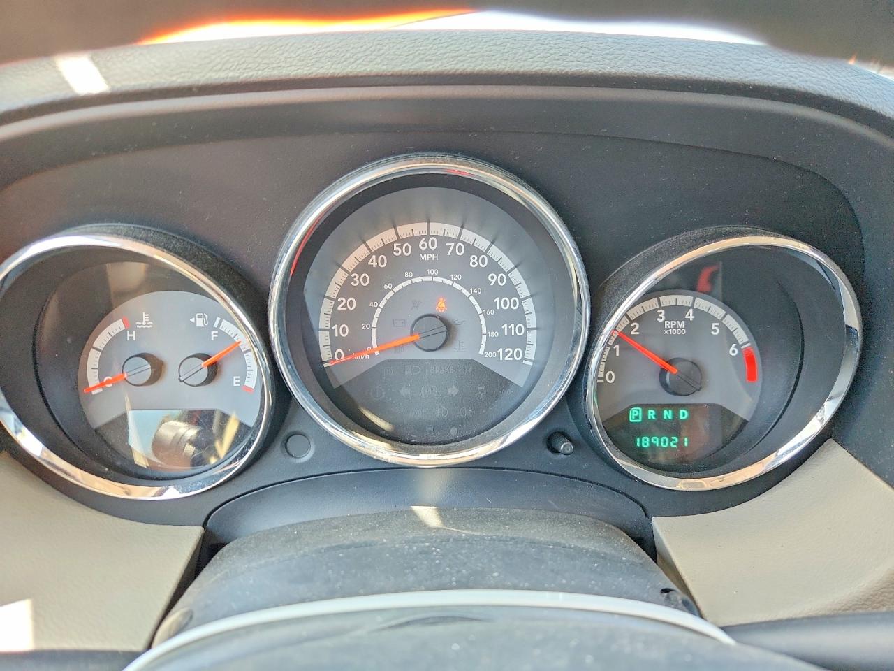 2011 DODGE CALIBER MAINSTREET photo 25