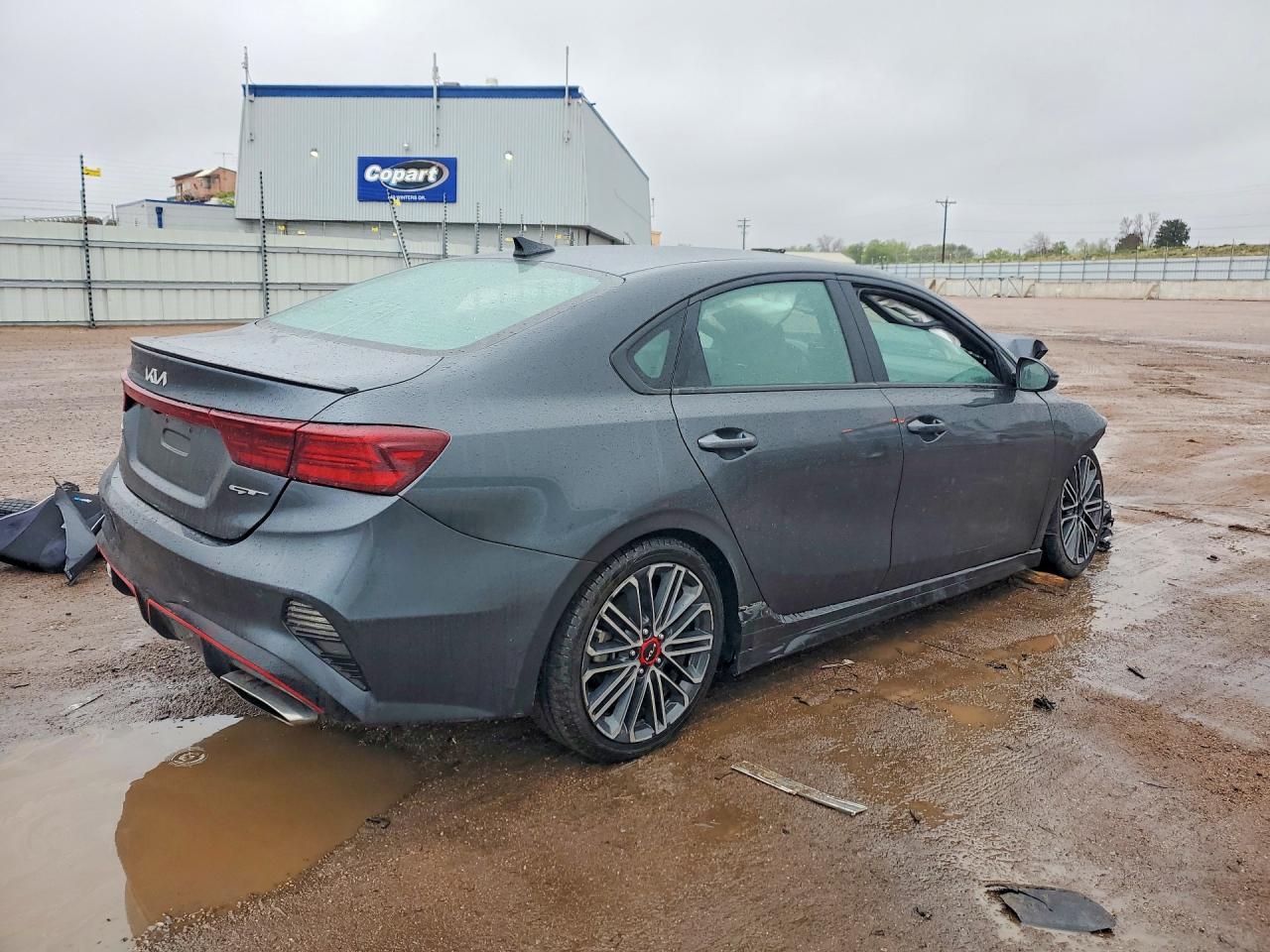 2024 KIA FORTE GT photo 5