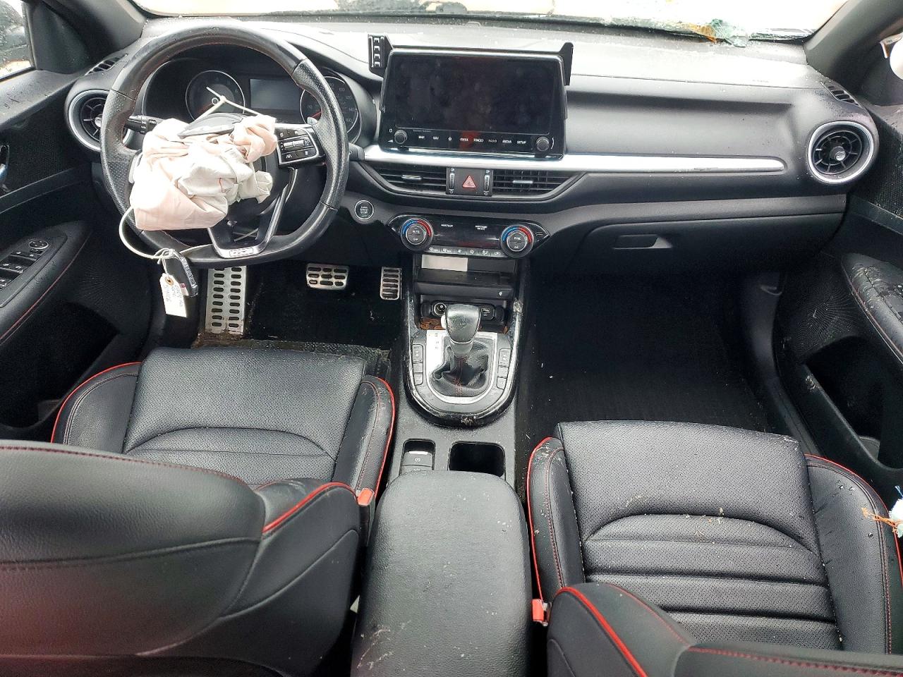 2024 KIA FORTE GT photo 15