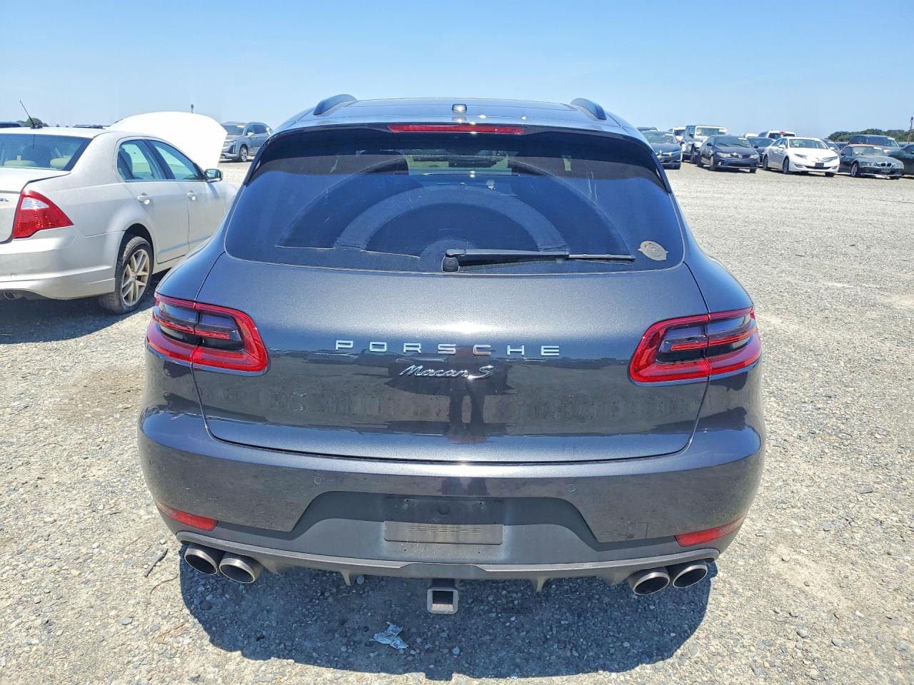 2017 PORSCHE MACAN photo 11