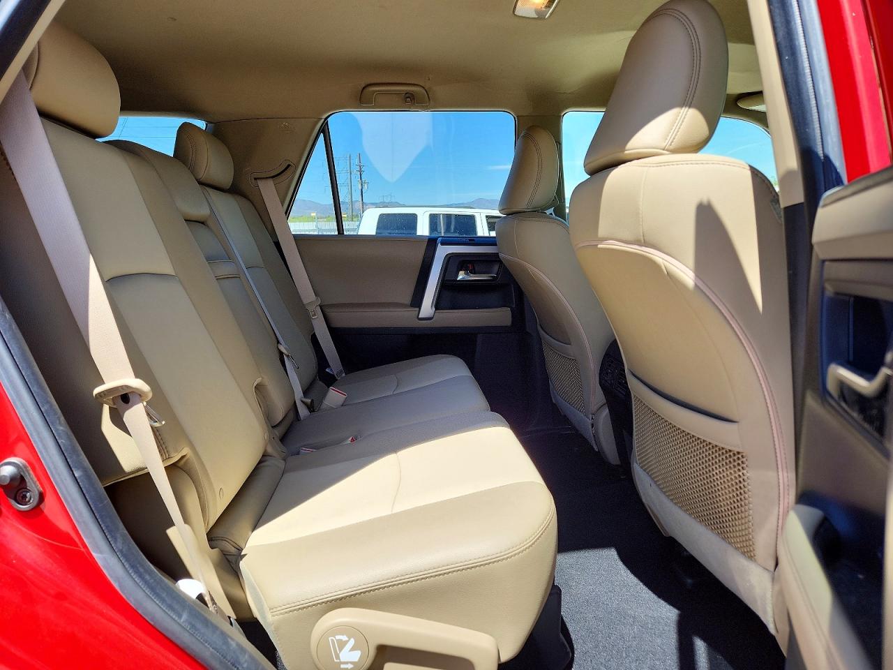 2022 TOYOTA 4RUNNER SR5 PREMIUM photo 31