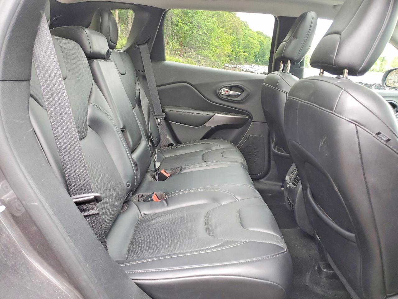 2019 JEEP CHEROKEE LIMITED photo 31