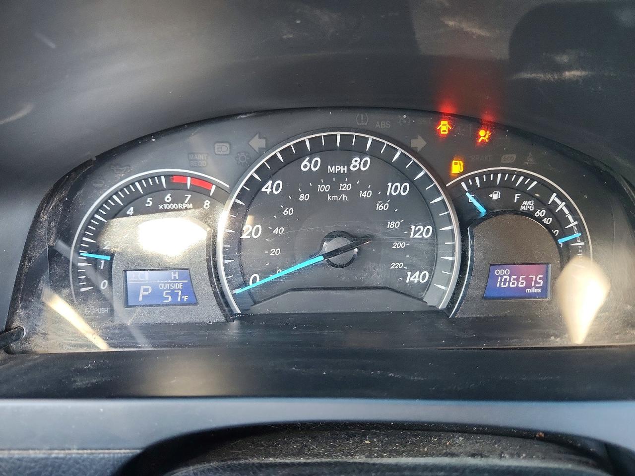 2014 TOYOTA CAMRY LE photo 17