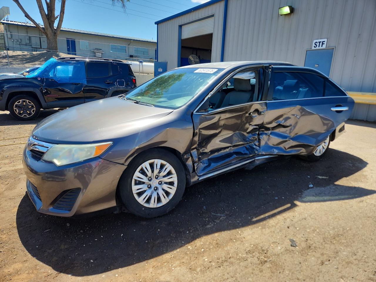 2014 TOYOTA CAMRY