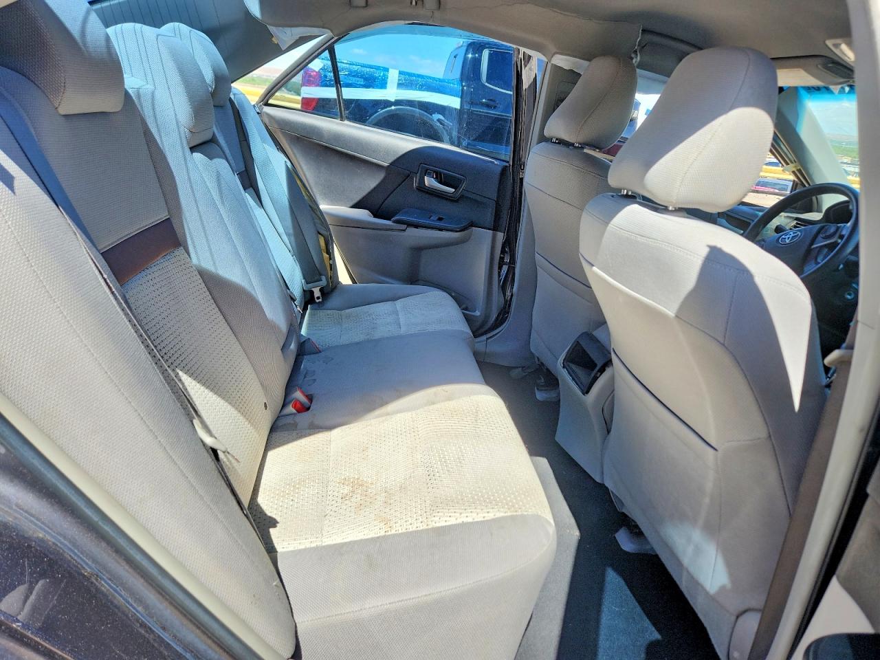 2014 TOYOTA CAMRY LE photo 19