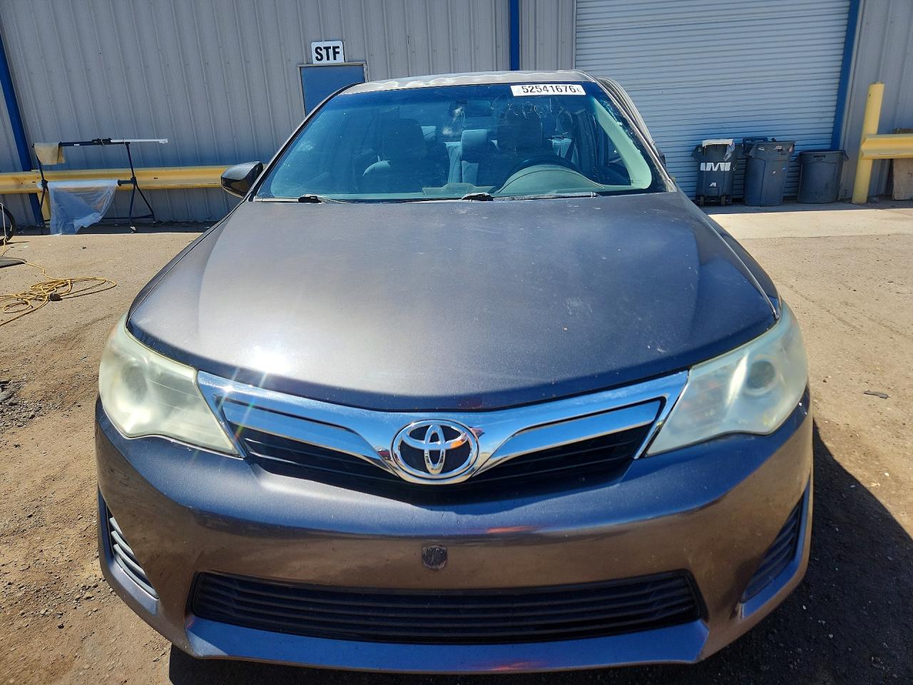 2014 TOYOTA CAMRY LE photo 9