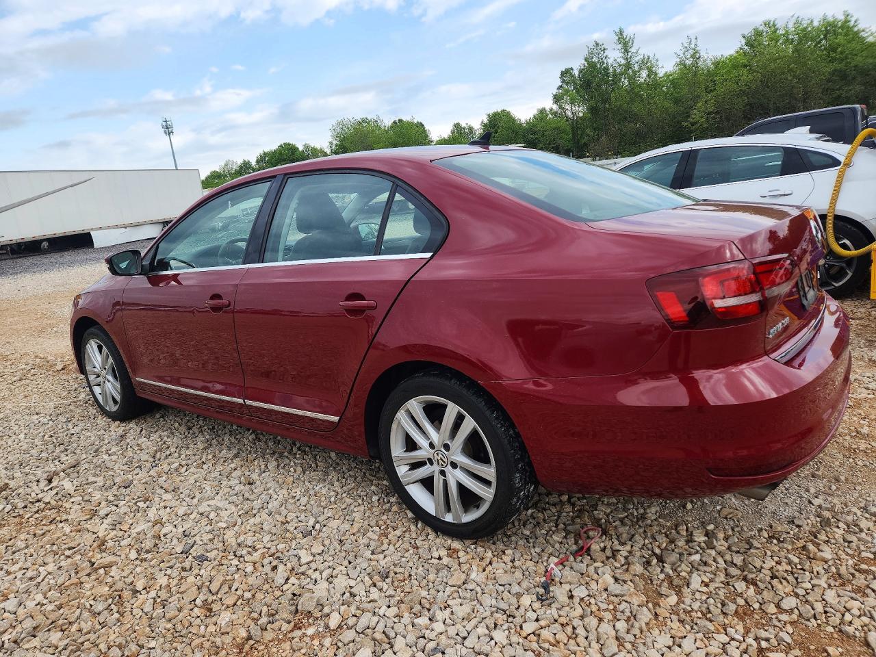 2017 VOLKSWAGEN JETTA SEL photo 2