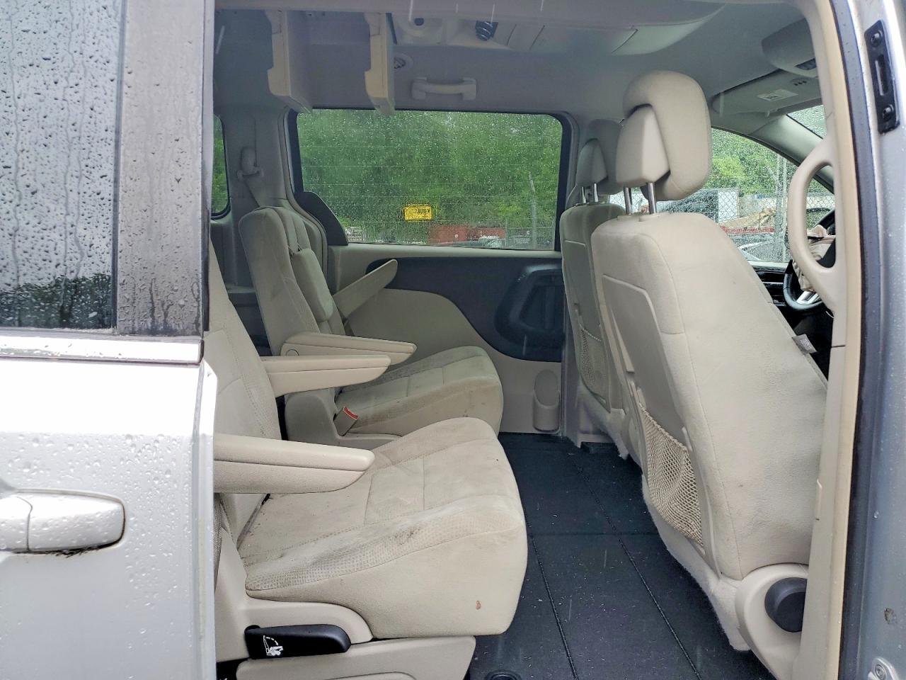 2012 DODGE GRAND CARAVAN CREW photo 19