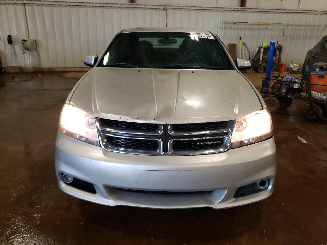 2011 DODGE AVENGER MAINSTREET photo 13