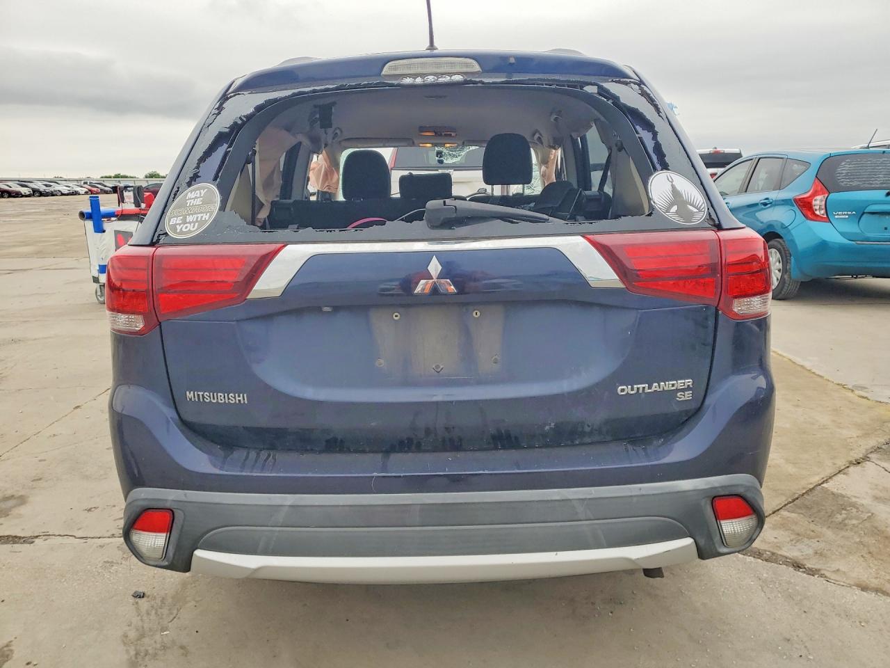 2016 MITSUBISHI OUTLANDER SE photo 11