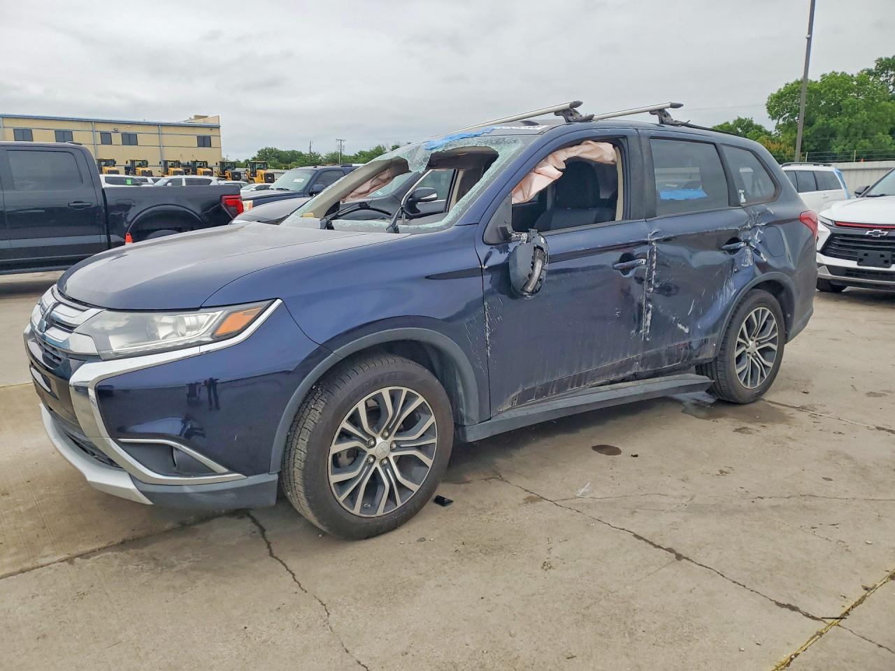 2016 MITSUBISHI OUTLANDER
