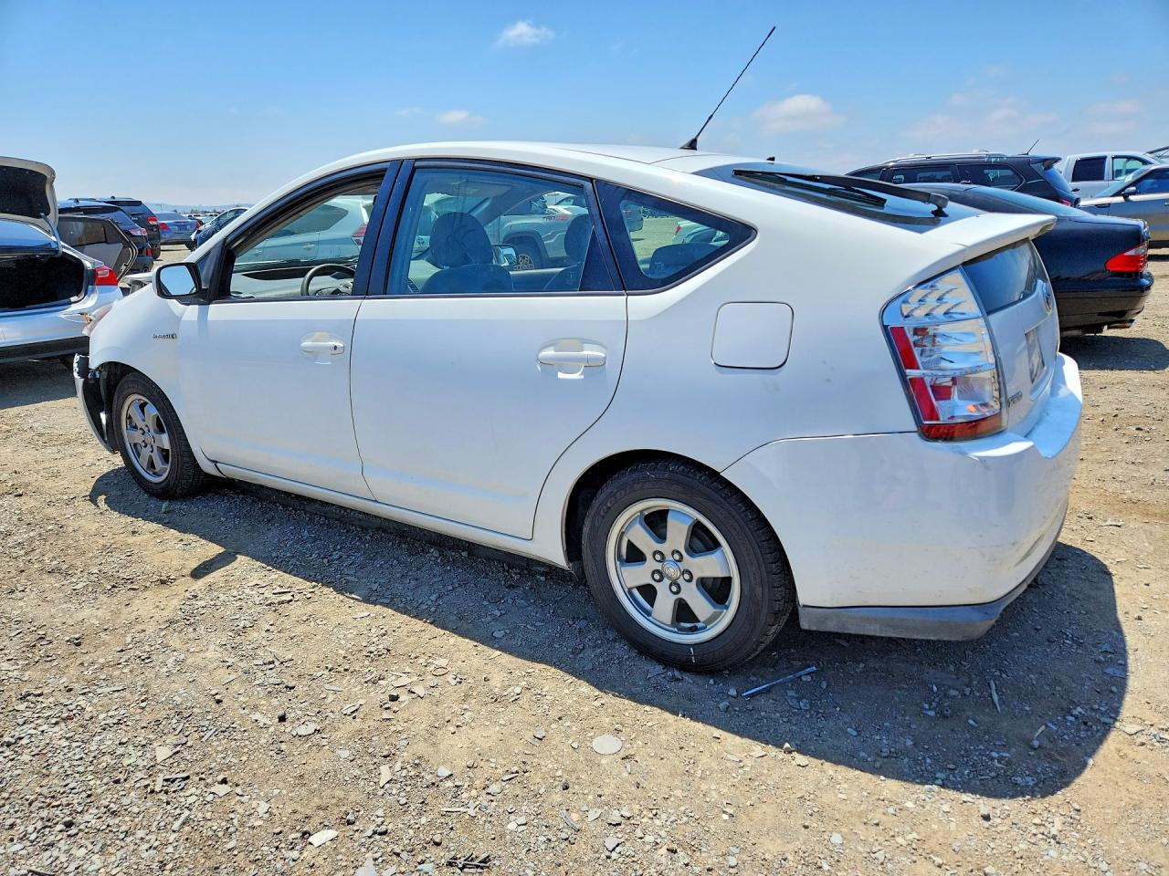 2007 TOYOTA PRIUS BASE photo 3