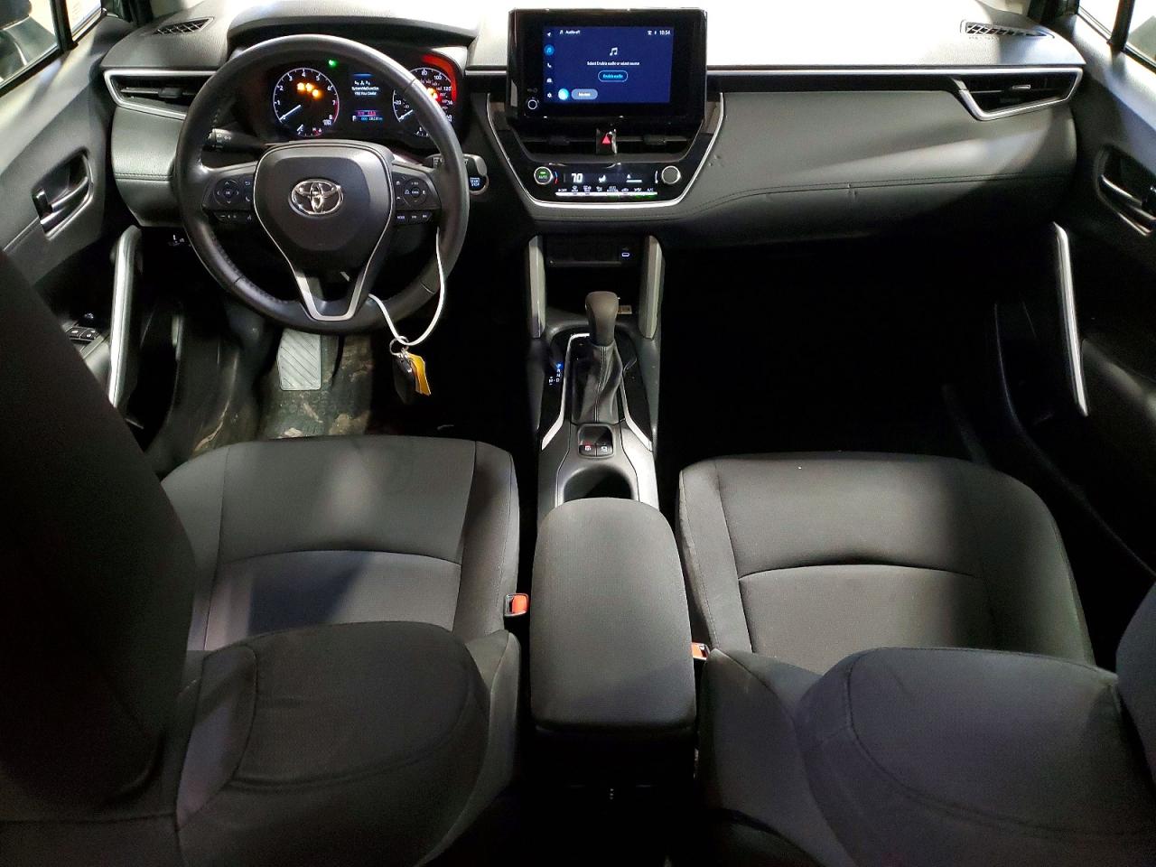 2023 TOYOTA COROLLA CROSS LE photo 22