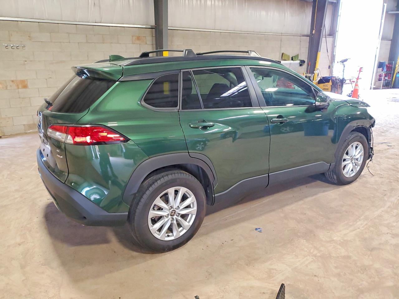 2023 TOYOTA COROLLA CROSS LE photo 7