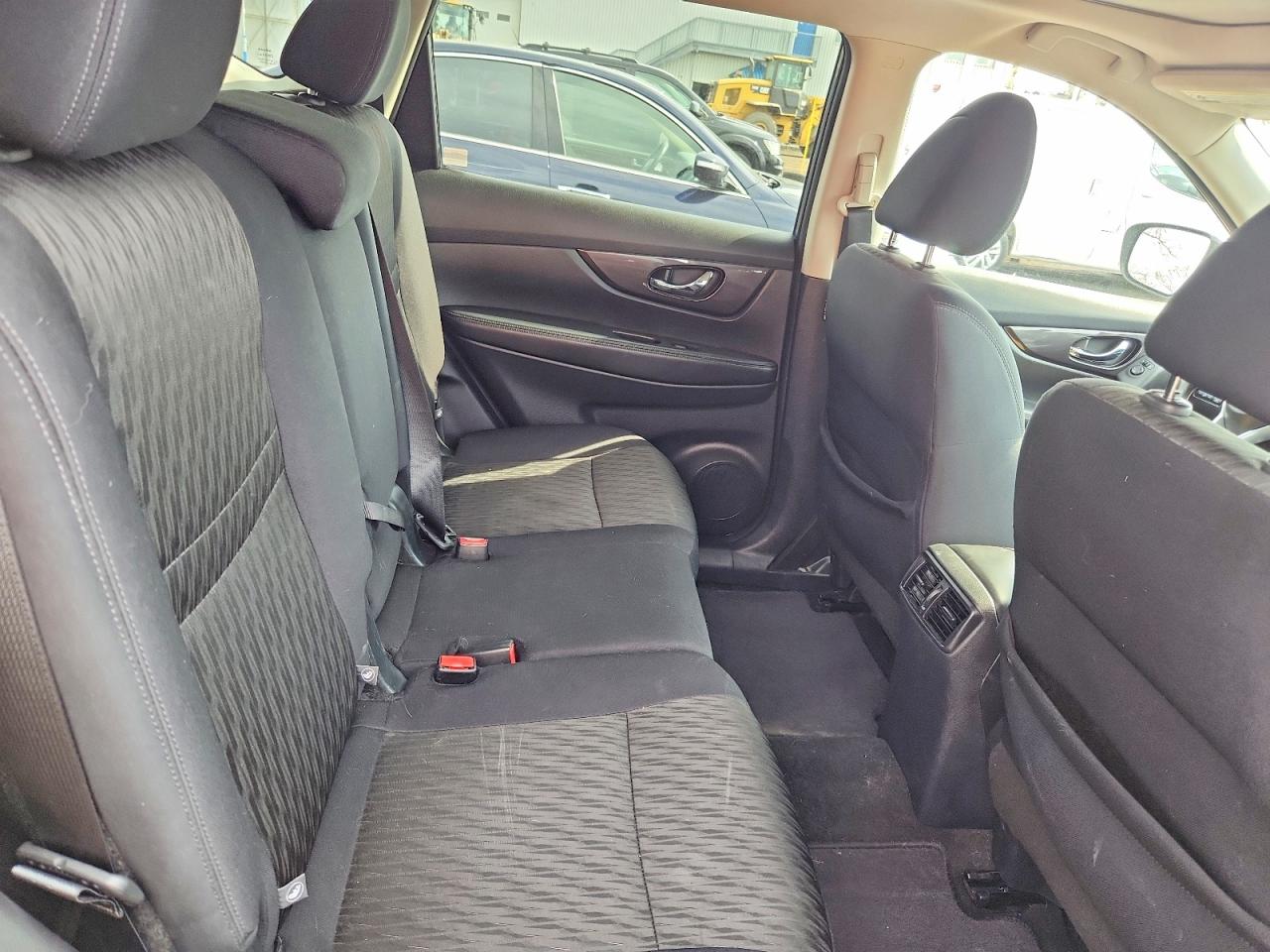 2019 NISSAN ROGUE S photo 28
