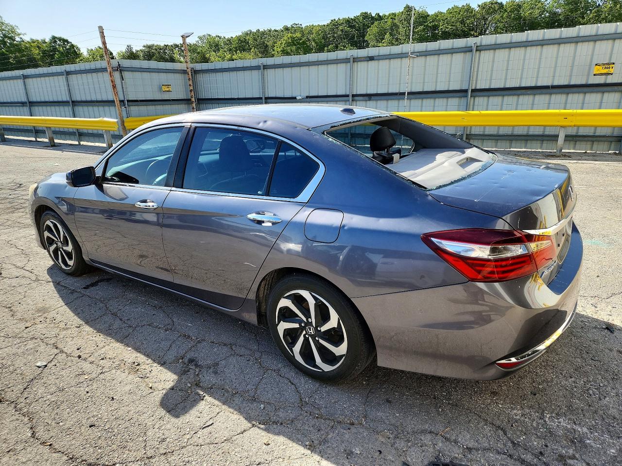 2016 HONDA ACCORD EX photo 3