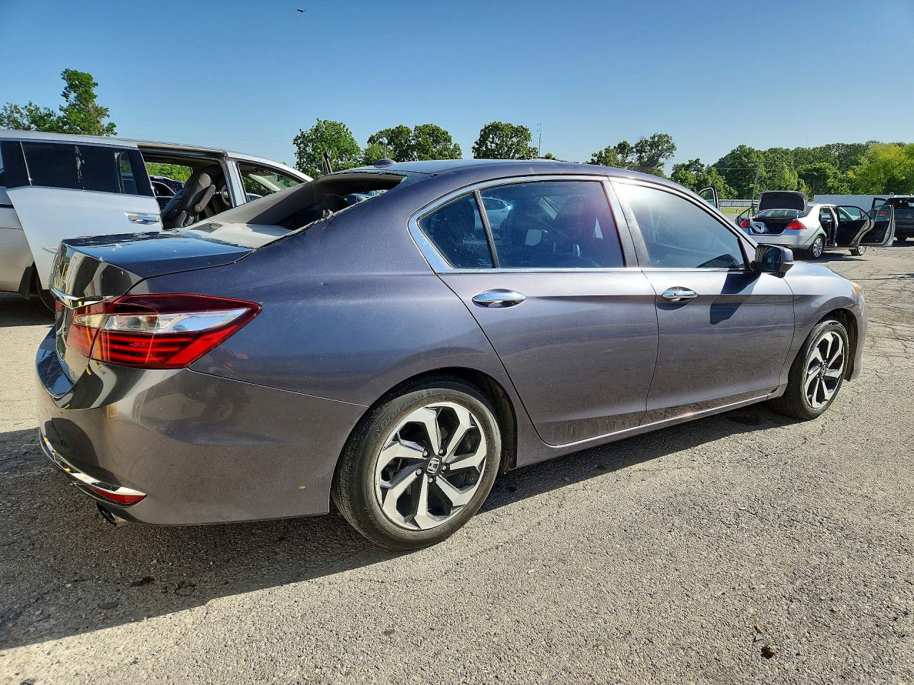 2016 HONDA ACCORD EX photo 5