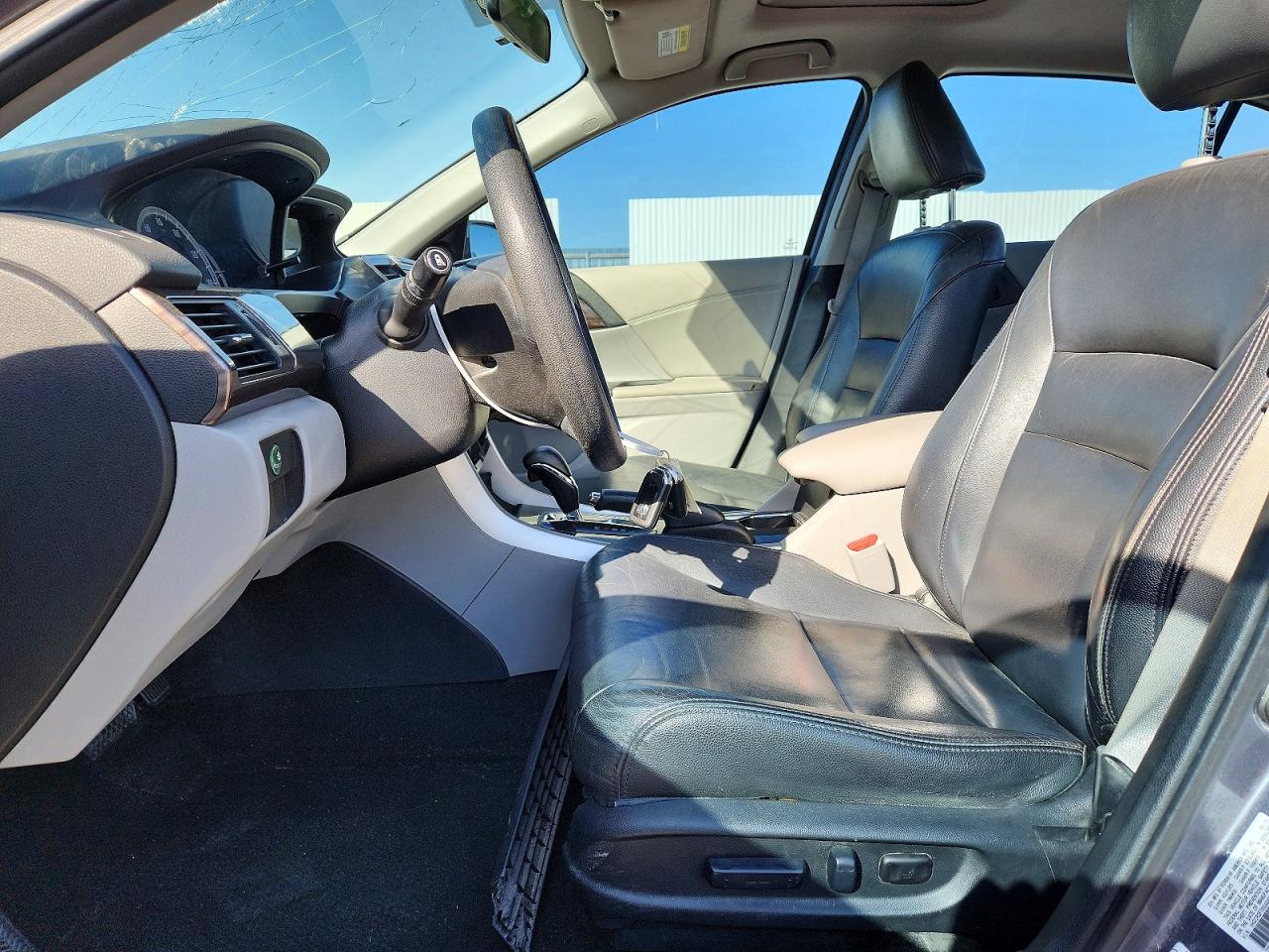 2016 HONDA ACCORD EX photo 13