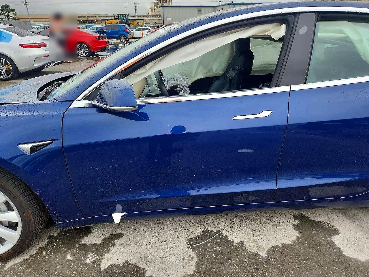 2018 TESLA MODEL 3 photo 13