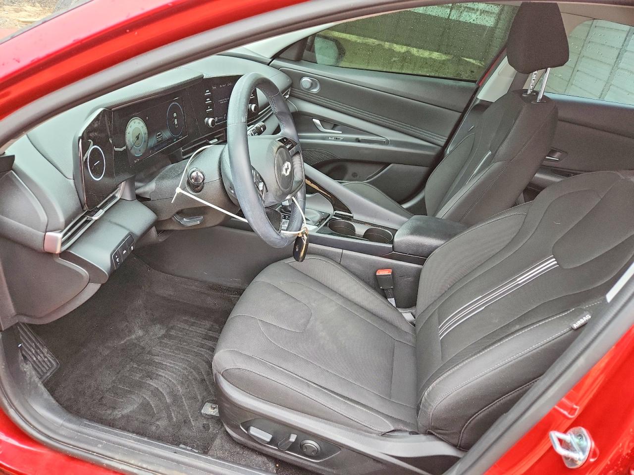 2021 HYUNDAI ELANTRA SEL photo 13